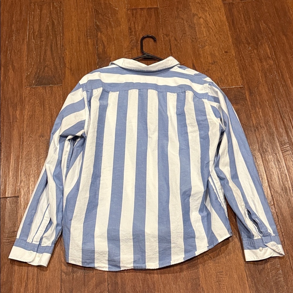 XL SLIM FIT BUTTON UP - Picture 6 of 8
